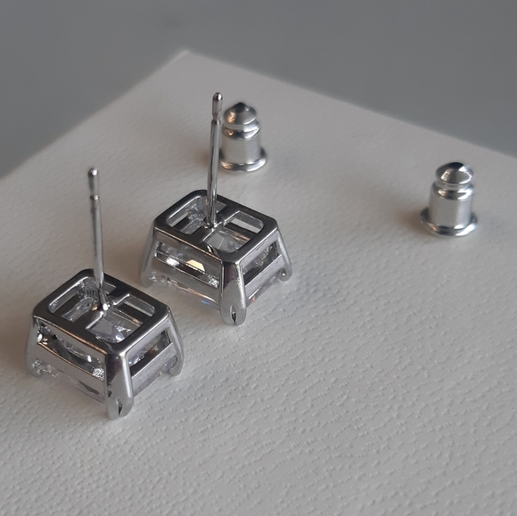 7.58ctw Emerald Cut Diamond Stud Earrings NEW - Picture 6 of 9